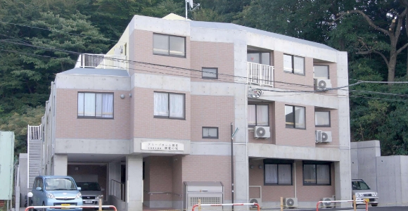 小規模多機能型居宅介護施設:親愛の家
